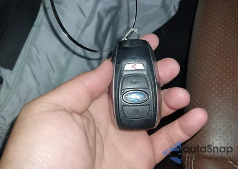 2021 Subaru Forester Touring z USA, uszkodzony, nr VIN JF2SKAXC8MH500831